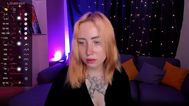 deboramoore online show from July 17, 1:54 am