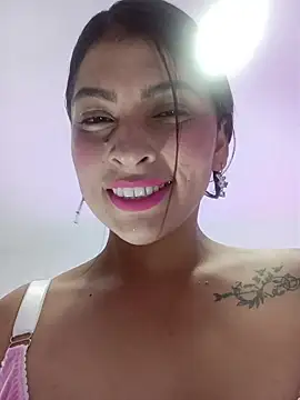 Fox Roxxan online show from November 23, 4:59 am