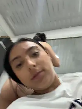 nicolexxaleja online show from February 11, 2:58 am