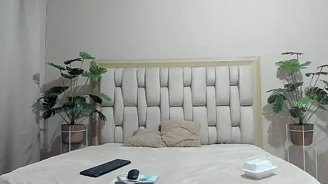 SofiandMarko online show from March 8, 2:04 am