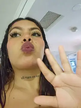 Yessica Lopezz online show from June 2, 12:06 pm