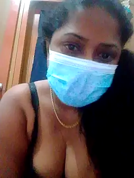 boosypussy online show from April 30, 11:30 pm