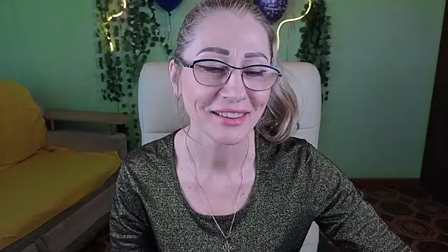 Snapshot of Habibi_Honeyy chatting on September 14, 12:03 pm Habibi Honeyy online show from September 14, 12:03 pm