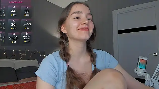 sweete chantal online show from March 15, 8:11 pm