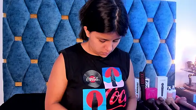 sasha roldann online show from June 24, 7:24 pm
