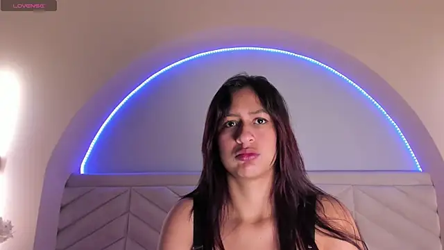 Bella Williiams online show from August 4, 12:11 pm