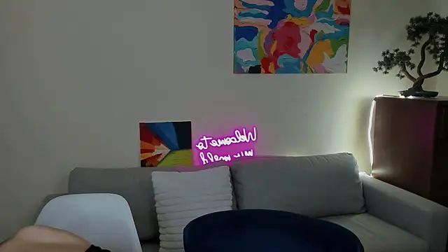 elza rose online show from May 27, 9:28 am