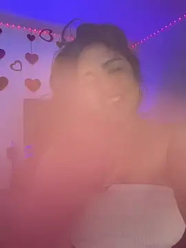 EmilyNoir1 online show from February 18, 12:21 am