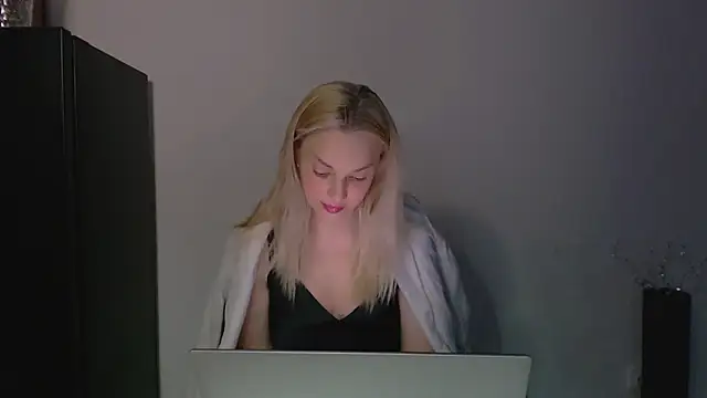 Lia noo regrets online show from May 3, 5:27 pm