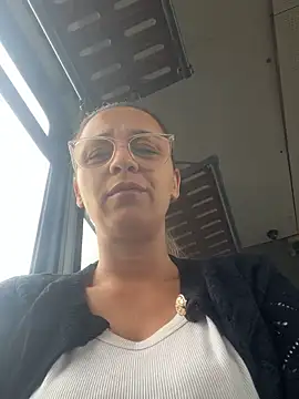 eli5566 online show from March 22, 12:33 pm