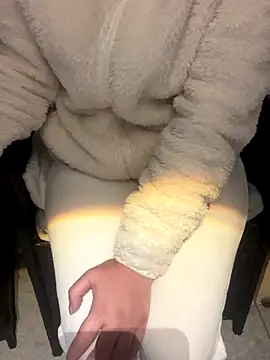 eli5566 online show from October 1, 7:30 pm