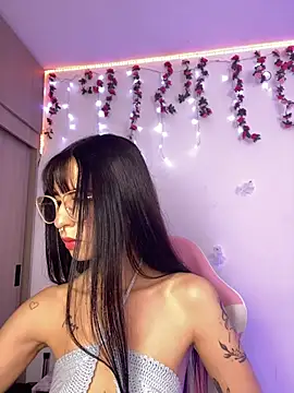 Lia  1 online show from January 12, 10:04 pm