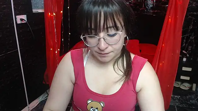 Snapshot of mia_778 chatting on September 9, 2:28 pm mia 778 online show from September 9, 2:28 pm