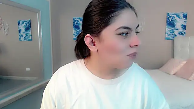 maddissonivanova online show from February 7, 6:56 pm