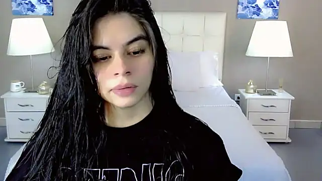 maddissonivanova online show from September 23, 7:12 pm