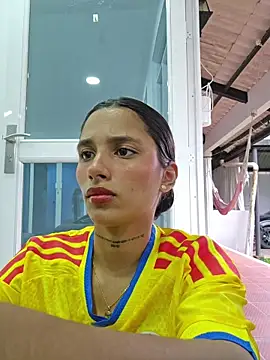 Lorena Mcfly online show from June 18, 11:37 am