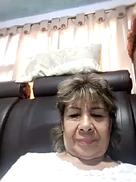 OliviaMorris1 online show from May 2, 7:28 pm