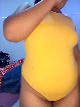 Snapshot of angelHeath13 chatting on October 11, 4:39 am angelHeath13 online show from October 11, 4:39 am