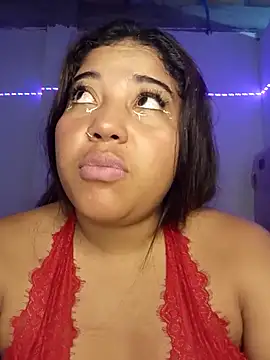 Snapshot of angelHeath13 chatting on October 25, 4:31 am angelHeath13 online show from October 25, 4:31 am