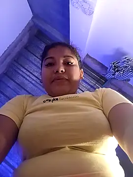 Snapshot of angelHeath13 chatting on October 26, 5:58 am angelHeath13 online show from October 26, 5:58 am