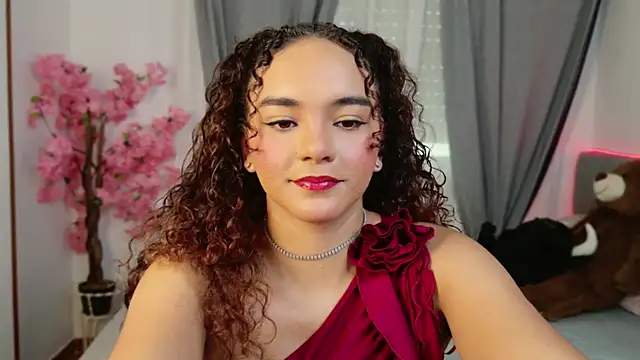 Snapshot of Taylor_Tina chatting on September 21, 9:19 am Taylor Tina online show from September 21, 9:19 am