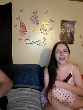 Shy Naughty Girl online show from July 3, 5:35 am