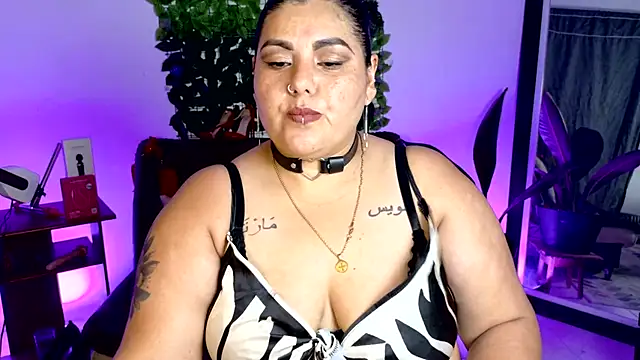 AndreaKinky online show from June 20, 10:57 pm