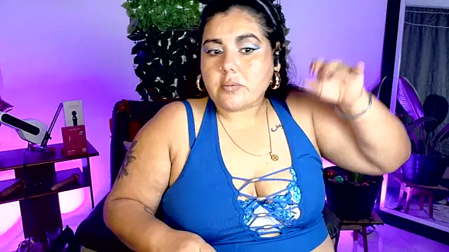 AndreaKinky online show from June 15, 8:03 am