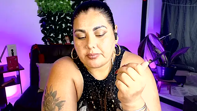 AndreaKinky online show from June 14, 2:24 am