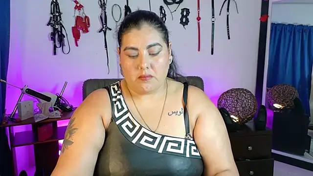 AndreaKinky online show from July 28, 9:14 pm