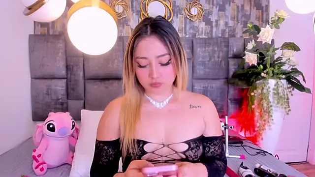 PatyLawrence online show from November 7, 4:18 am