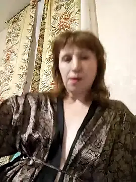 Flower2931 online show from December 5, 9:16 pm