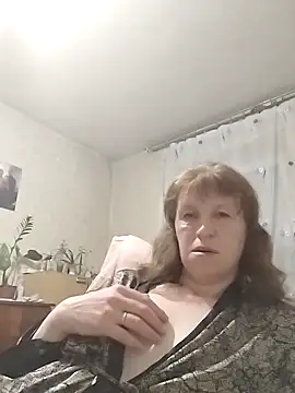 Flower2931 online show from April 7, 7:16 pm