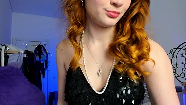 annkeenon online show from February 28, 9:25 pm