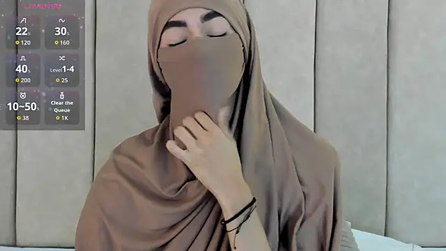  Zahiira  online show from October 22, 12:10 pm