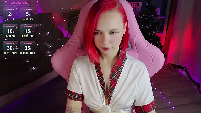 NaomiYoru online show from January 13, 8:35 pm