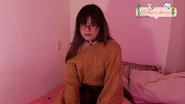 Liia-Bloom online show from April 6, 10:11 pm