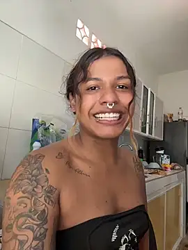 cam11 07 online show from May 1, 4:21 pm