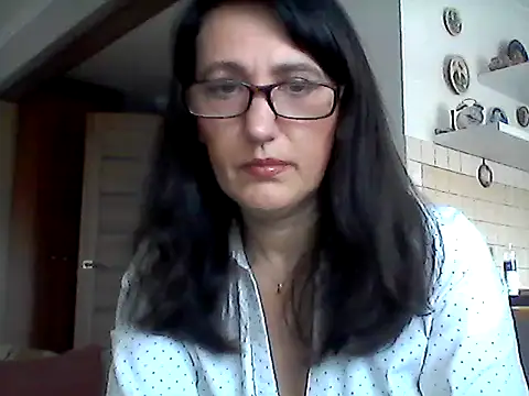 Elena48324 online show from March 21, 8:19 am