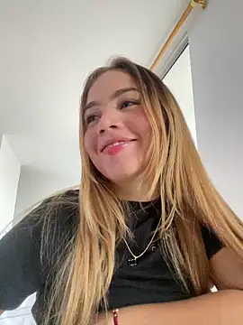 Snapshot of _Tiffany1 chatting on September 24, 10:42 pm  Tiffany1 online show from September 24, 10:42 pm