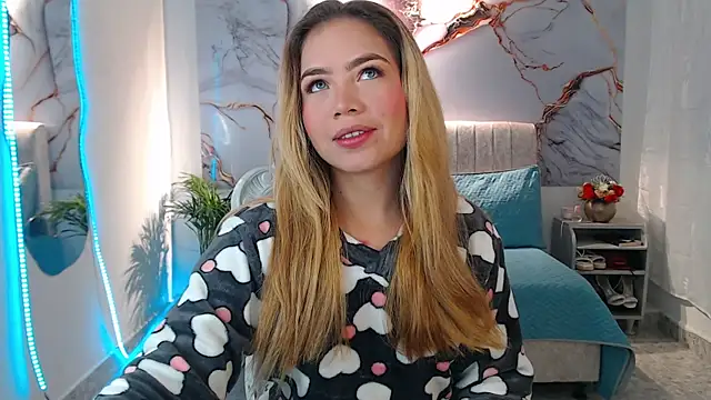 Snapshot of _Tiffany1 chatting on September 14, 6:39 pm  Tiffany1 online show from September 14, 6:39 pm