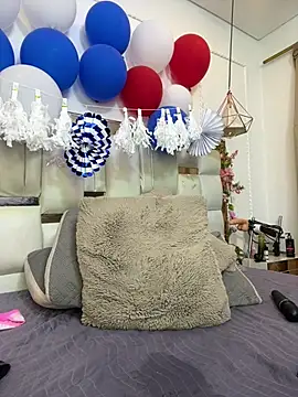 Skylar Smith  online show from July 5, 4:19 am