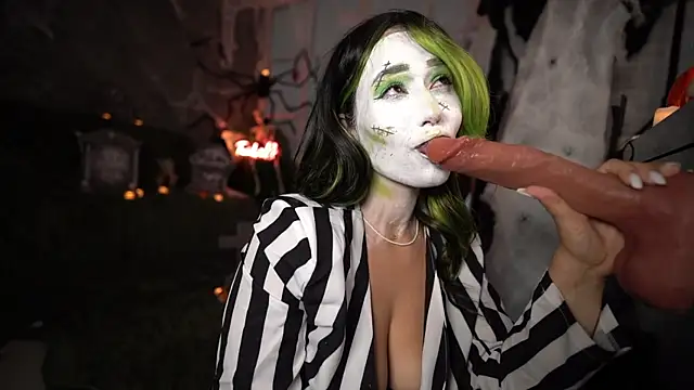 heylixie   online show from October 25, 1:13 am