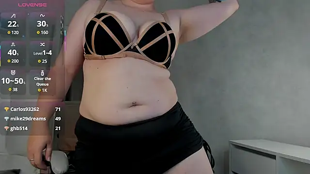 Snapshot of Michelle_Wilsson chatting on October 1, 8:52 am Michelle Wilsson online show from October 1, 8:52 am
