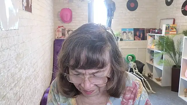 Betty Brick online show from May 19, 12:56 pm