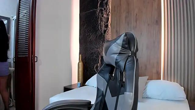 evelin lopezz online show from November 9, 2:29 am