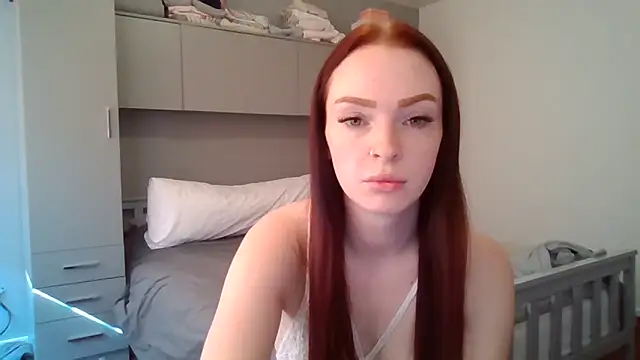 Filthy-British-Skylar online show from September 16, 2:03 pm