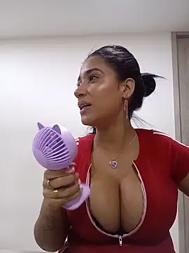 Snapshot of Samantha_hotly chatting on October 2, 1:27 pm Samantha hotly online show from October 2, 1:27 pm