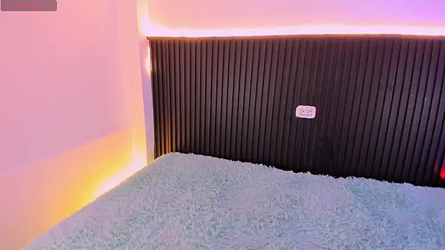 catleya noire online show from March 17, 1:26 pm