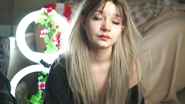 nikoli naw online show from September 12, 4:24 am